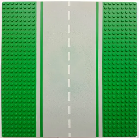 Baseplate, Road 32 x 32 8-Stud Straight with Road Pattern