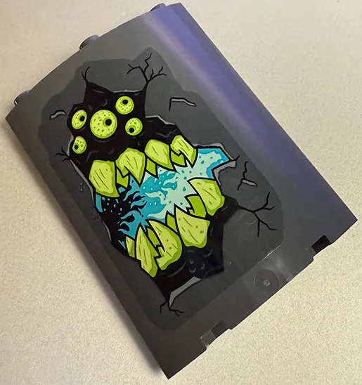 Cylinder Quarter 4 x 4 x 6 with Lime and Yellowish Green Monster Eyes and Teeth, Black Cracks and Medium Azure Lava Pattern Model Right Side (Sticker) - Set 70437