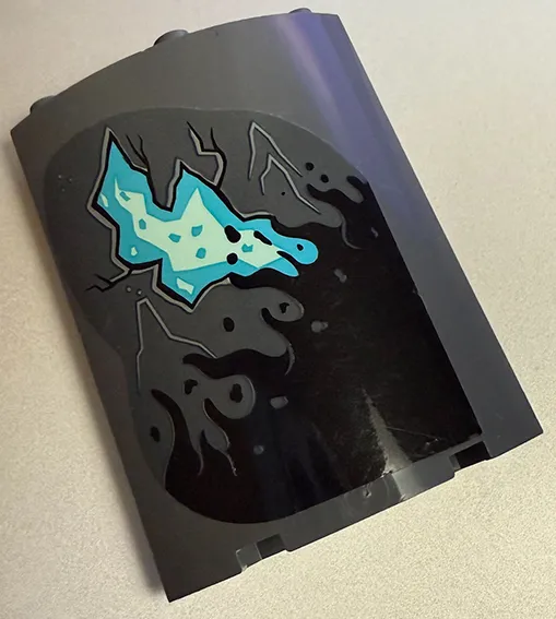 Cylinder Quarter 4 x 4 x 6 with Black Slime, Cracks and Medium Azure Lava Pattern Model Right Side (Sticker) - Set 70437