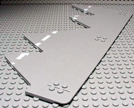 Baseplate, Road 32 x 14 Jagged Edge with Dividing Line Pattern