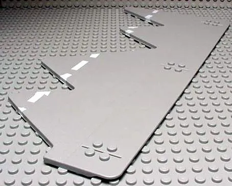 Baseplate, Road 32 x 14 Jagged Edge with Dividing Line Pattern