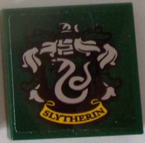 Tile 2 x 2 with HP 'SLYTHERIN' House Crest on Dark Green Background Pattern (Sticker) - Set 71043