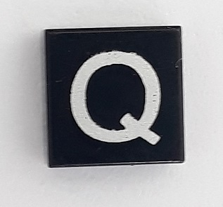 Tile 1 x 1 with Silver Capital Letter Q Pattern - Smaller Font and Rectangular Line