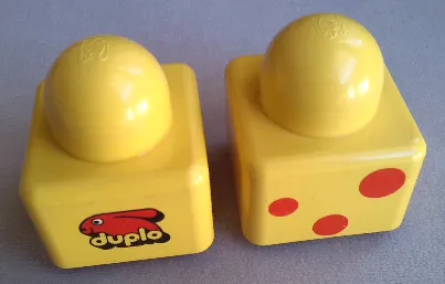 Primo Brick 1 x 1 with Duplo Bunny Logo and 3 Red Spots Pattern on Opposite Sides