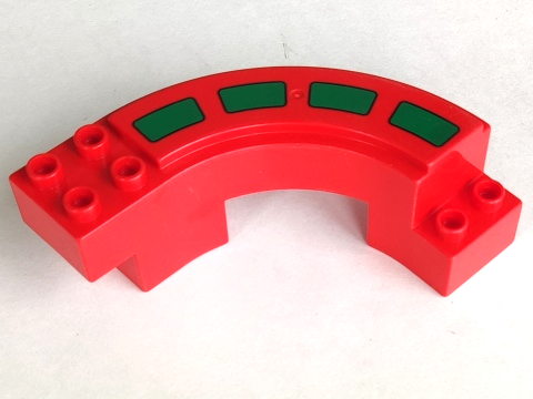 Duplo Road Section, Curve with Green Broken Stripe Pattern
