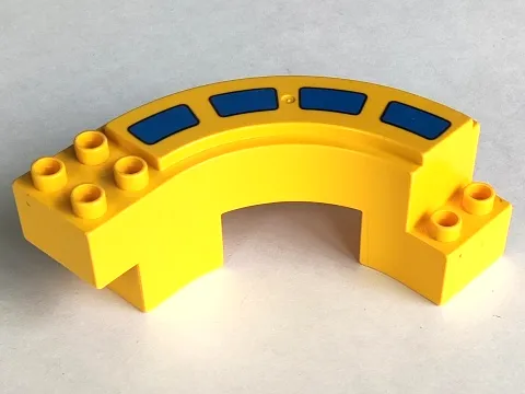 Duplo Road Section, Curve with Blue Broken Stripe Pattern