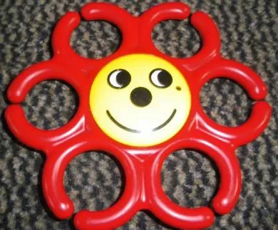 Primo Teether Chain Link Hexagonal with Yellow Center and Happy Face