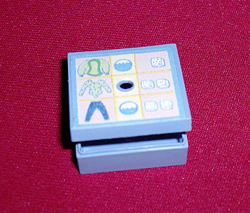 Container, Box 3 1/2 x 3 1/2 x 1 1/3 with Hinged Lid with Laundry Instructions Pattern (Sticker) - Set 3202