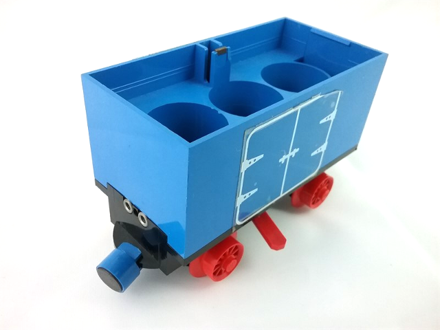 Train Battery Box Car with Three Contact Holes, Red Switch Lever, Blue and Red Magnets, and Red Wheels with Hinged Doors Pattern on Both Sides (Stickers) - Set 7720