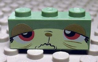 Brick 1 x 3 with Cat Face Sick Pattern (Queasy Kitty)