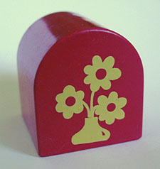Duplo, Brick 2 x 2 x 2 Slope Curved Double with Vase and Three Flowers Pattern