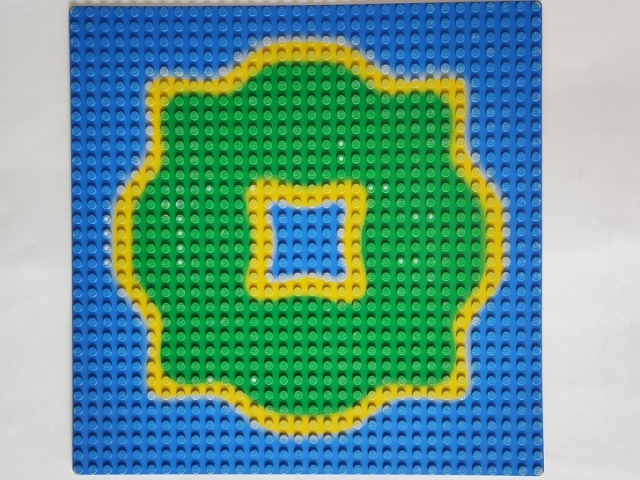 Baseplate 32 x 32 with Island and Center Lagoon Pattern