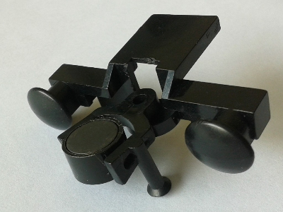 Train Buffer Beam with Black Train Coupling with Pin and Black Magnet Cylindrical (4022 / 4023 / 73092)