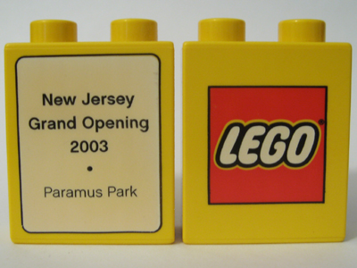 Duplo, Brick 1 x 2 x 2 with The LEGO Store New Jersey, Paramus Park 2003 Pattern
