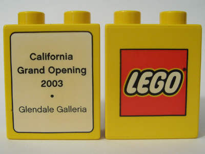 Duplo, Brick 1 x 2 x 2 with The LEGO Store California, Glendale Galleria 2003 Pattern