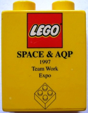 Duplo, Brick 1 x 2 x 2 with Space & AQP 1997 Team Work Expo Pattern