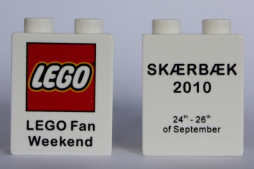 Duplo, Brick 1 x 2 x 2 with LEGO Fan Weekend 2010 Pattern