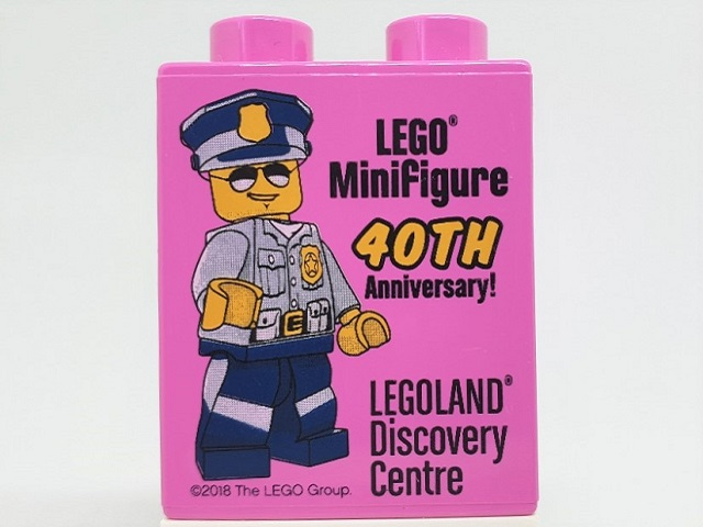 Duplo, Brick 1 x 2 x 2 with LEGO Minifigure 40th Anniversary! 2018 LEGOLAND Discovery Centre Policeman Pattern
