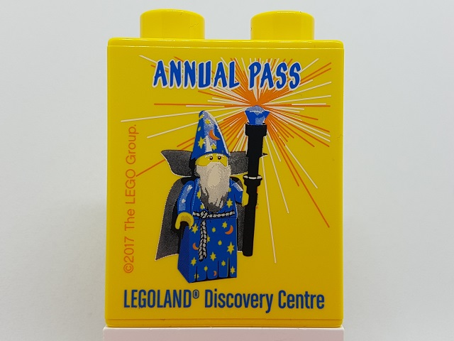 Duplo, Brick 1 x 2 x 2 with Annual Pass LEGOLAND Discovery Centre Wizard Pattern