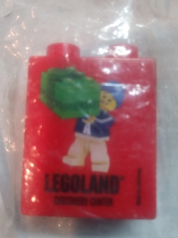 Duplo, Brick 1 x 2 x 2 with LEGOLAND Discovery Center Minifigure with Green Gift 2015 Pattern