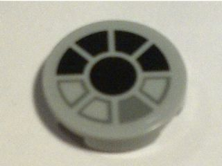 Tile, Round 2 x 2 with SW Millennium Falcon Cockpit Pattern (Sticker) - Set 7778