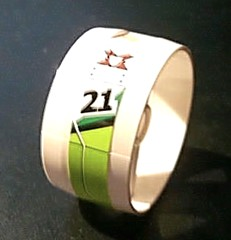 Cylinder 4 x 4 x 1 2/3 with Pin Holes and Center Bar with Black Number 21 Pattern Model Left (Sticker) - Set 8899