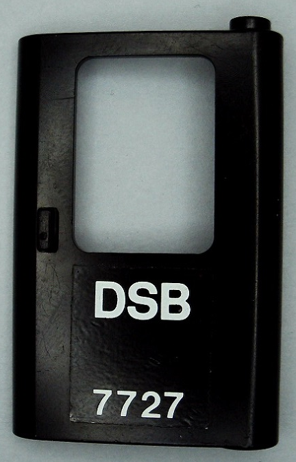 Door 1 x 4 x 5 Train Right, Thin Support at Bottom with White 'DSB 7727' Pattern (Sticker) - Set 7727