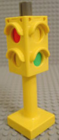 Duplo Road Stoplight with Changing Lights