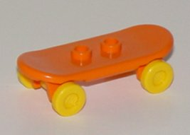 Minifigure, Utensil Skateboard Deck with Yellow Wheels (42511 / 2496)