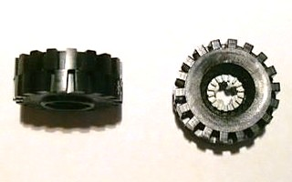 Technic Bush 1/2 Toothed Type I, with Black Tire 21mm D. x 9mm Offset Tread Medium (4265a / 4084)