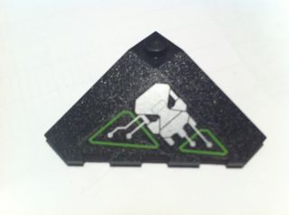 Wedge 4 x 4 (Slope 18 Corner) with Silver and Lime Circuitry and Skull Pattern (Sticker) - Set 7713
