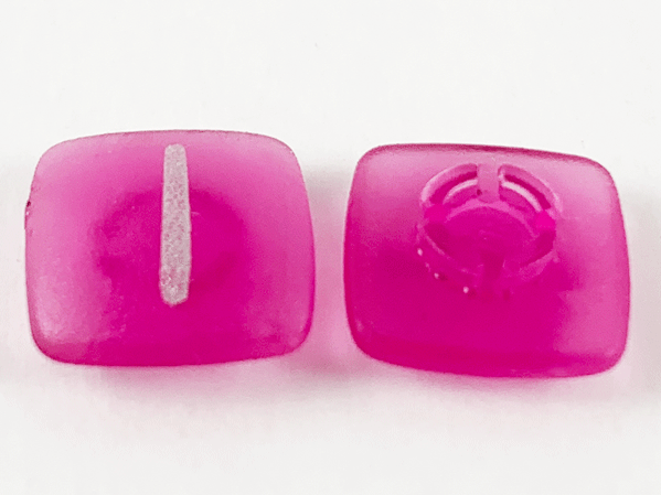 Clikits, Icon Square 2 x 2 Small with Pin, Frosted with Silver Capital Letter I Pattern