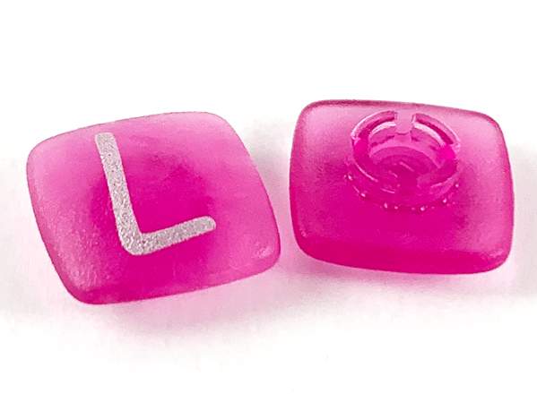 Clikits, Icon Square 2 x 2 Small with Pin, Frosted with Silver Capital Letter L Pattern