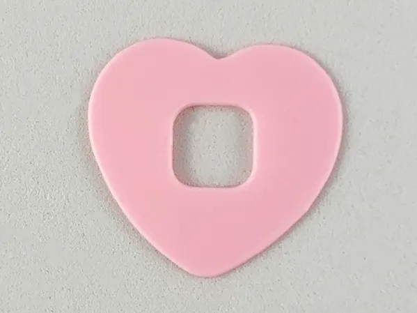 Clikits, Icon Accent Rubber Heart 2 5/8 x 2 5/8