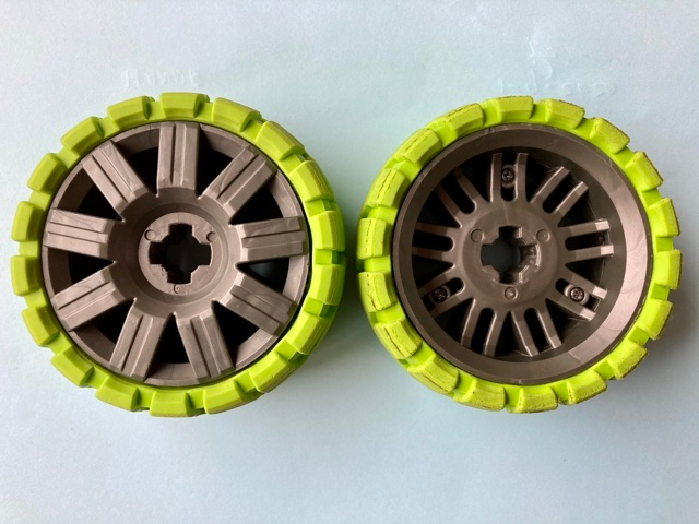 Wheel 72 x 34 with Lime Tire 94 x 40 Balloon Offset Tread