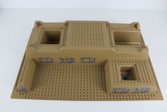 Baseplate, Raised 32 x 48 x 6 with Level Front with Stone Pattern on Four Sides and Pit Pattern (21 Stickers) - Set 7627-1