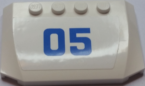 Wedge 4 x 6 x 2/3 Triple Curved with Large Blue '05' on White Background Pattern (Sticker) - Set 60045