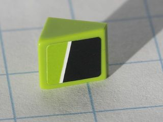 Slope 30 1 x 1 x 2/3 with White Line on Lime and Black Pattern Model Left side (Sticker) - Set 8119