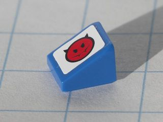 Slope 30 1 x 1 x 2/3 with Red Devil Smiley Pattern Model Right (Sticker) - Set 8120