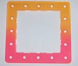Clikits Frame, Square with 16 Holes with Color Graduating to Trans-Dark Pink Pattern