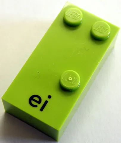Brick, Braille 2 x 4 with 3 Studs with Black Lowercase Letters ei Pattern (dots-146 ⠩) (German)