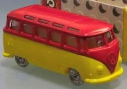 HO Scale, VW Minibus with Yellow Base