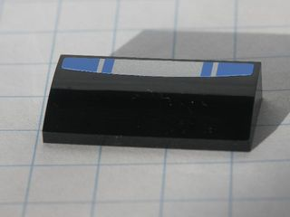 Slope, Curved 2 x 4 x 2/3 without Bottom Tubes with Blue and Silver Pattern (Sticker) - Set 8120