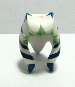 Minifigure, Headgear Headdress SW Togruta Montrals Short with Blue Stripes, Sand Green Triangles Pattern (Ahsoka Tano)