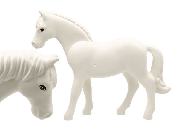 Horse, Belville with Black Rimmed Eyes with Brown Irises, Black Pupils Small Pattern