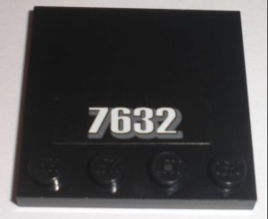 Tile, Modified 4 x 4 with Studs on Edge with White '7632' Pattern (Sticker) - Set 7632