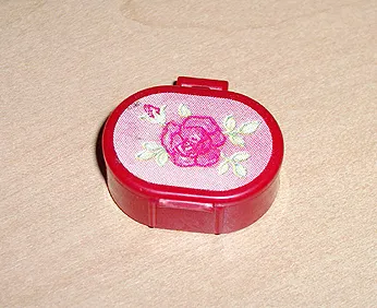 Scala Utensil Oval Case with Rose Pattern (Sticker) - Set 3242