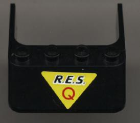 Windscreen 4 x 4 x 1 with Black 'R.E.S.' and Red 'Q' on Yellow Triangle Pattern (Sticker) - Set 6451