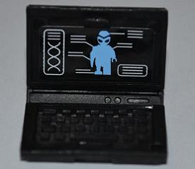Minifigure, Utensil Computer Laptop with Alien Android Screen Pattern (Sticker) - Set 7066