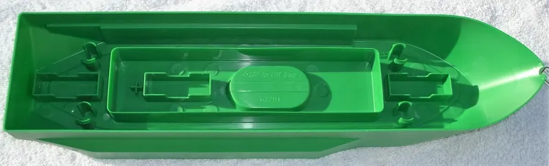 Boat, Hull Unitary 51 x 12 x 6 with Side Bulges, Base